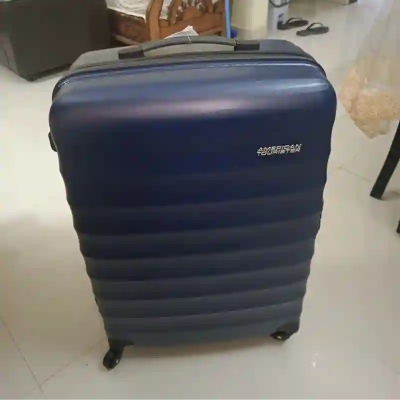 American Tourister Barcelona, 55cm — for a sturdier, scratch-resistant shell
