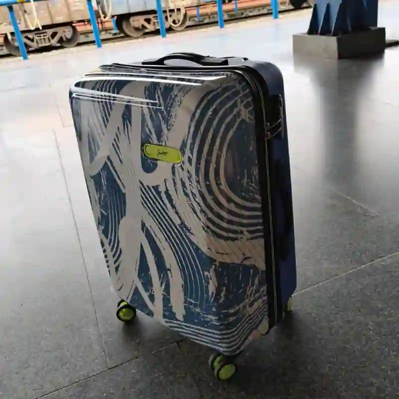 Skybags Stroke — Best Stylish Budget trolly bag under 2000